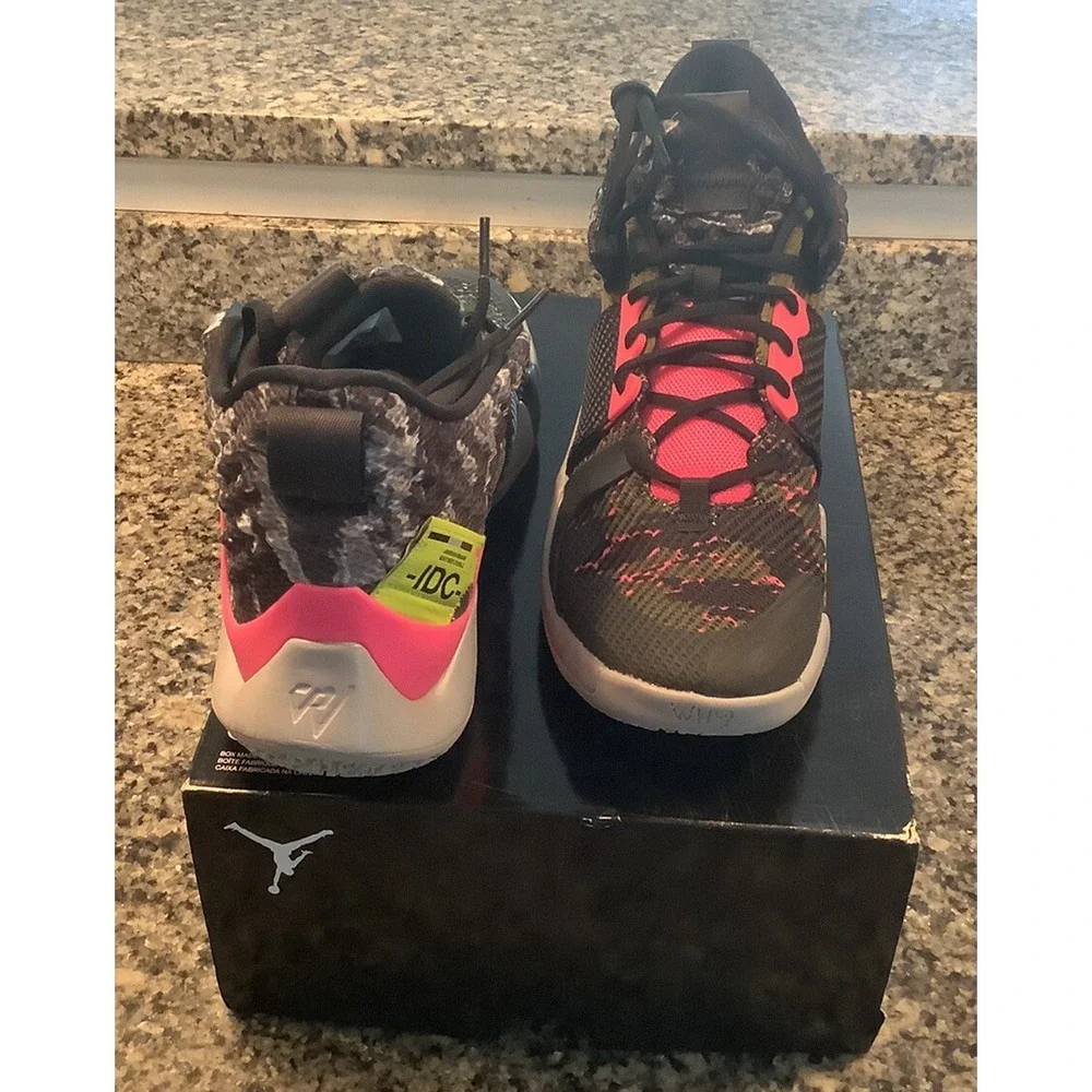 Jordan Why Not Zero.2 Do W Half Box. Great Condition Size 9.5